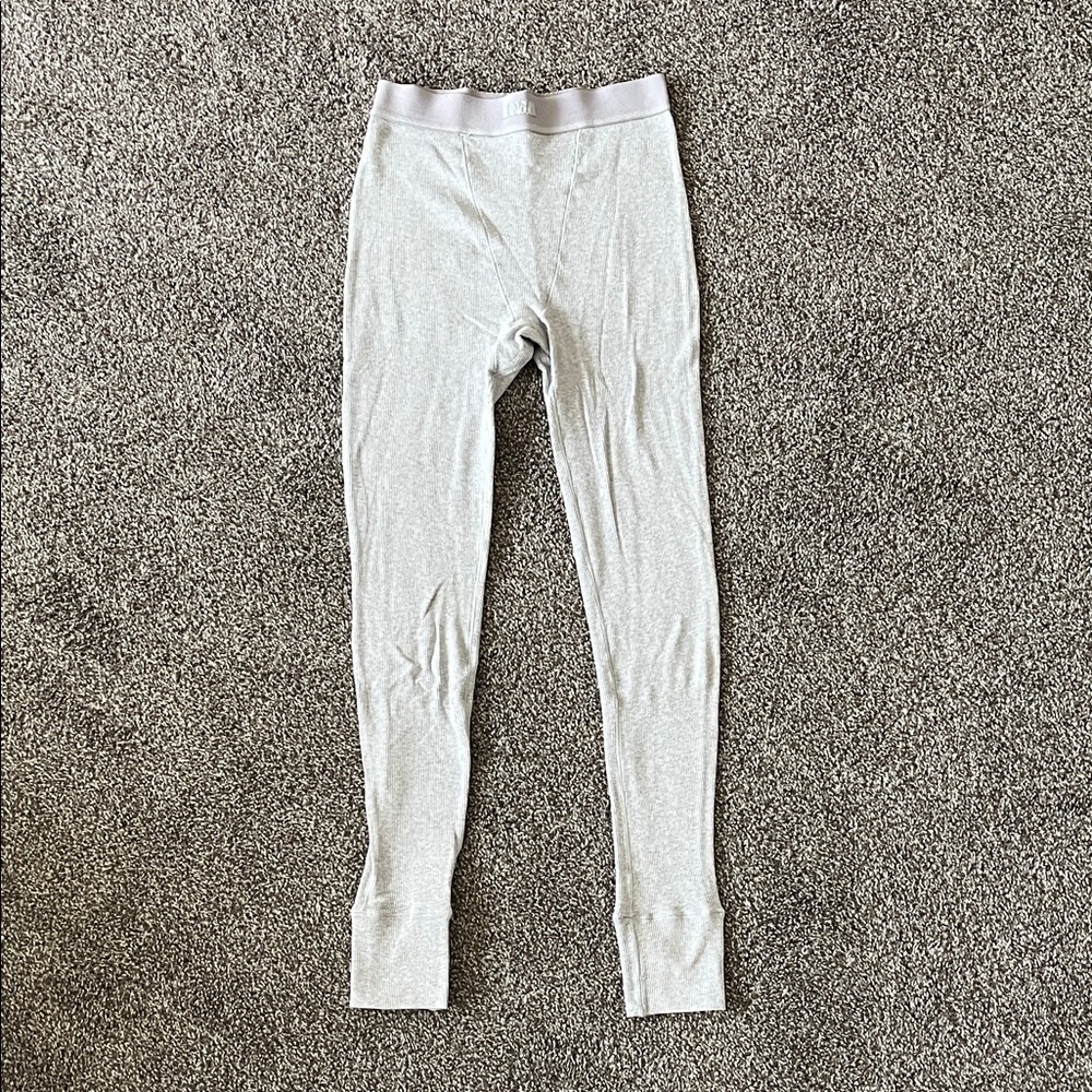 SKIMS Grey leggings